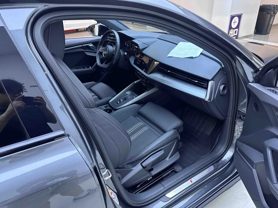 Audi A3 Audi A3 2023 Sportback 35 TFSI Stylish and sporty 2023 — thumbnail 3