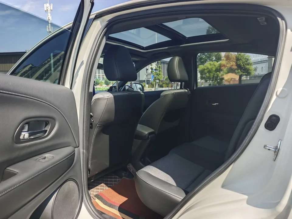 Honda WR-V HondaXR-V 2021 1.5L CVT Deluxe Edition 2022 — thumbnail 3