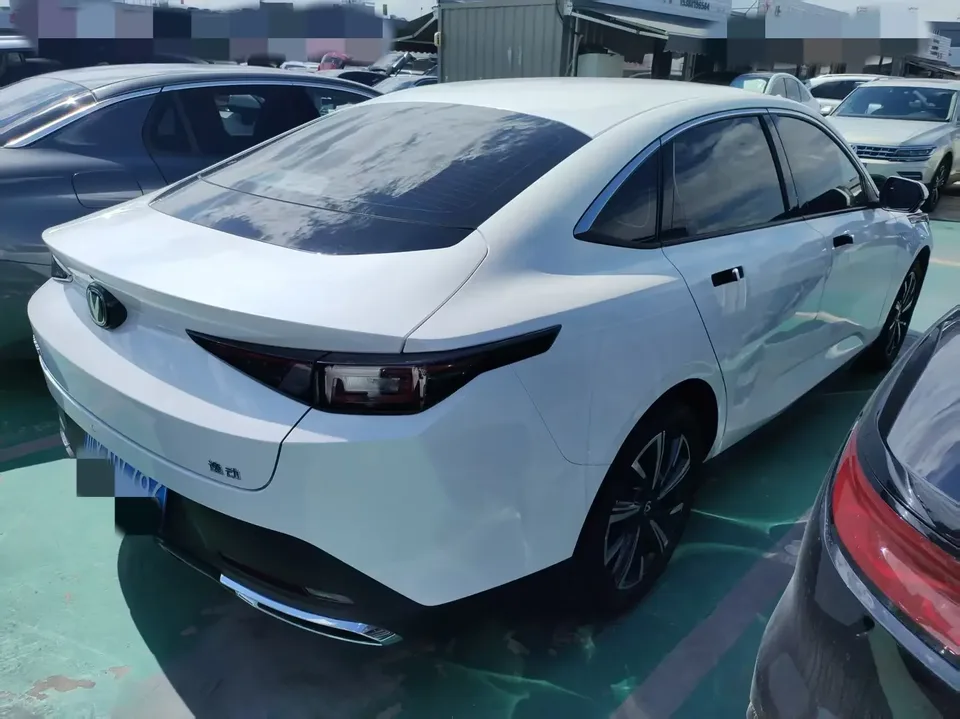 Changan Escape Escape 2024 1.5T DCT Premium 2024 — thumbnail 2