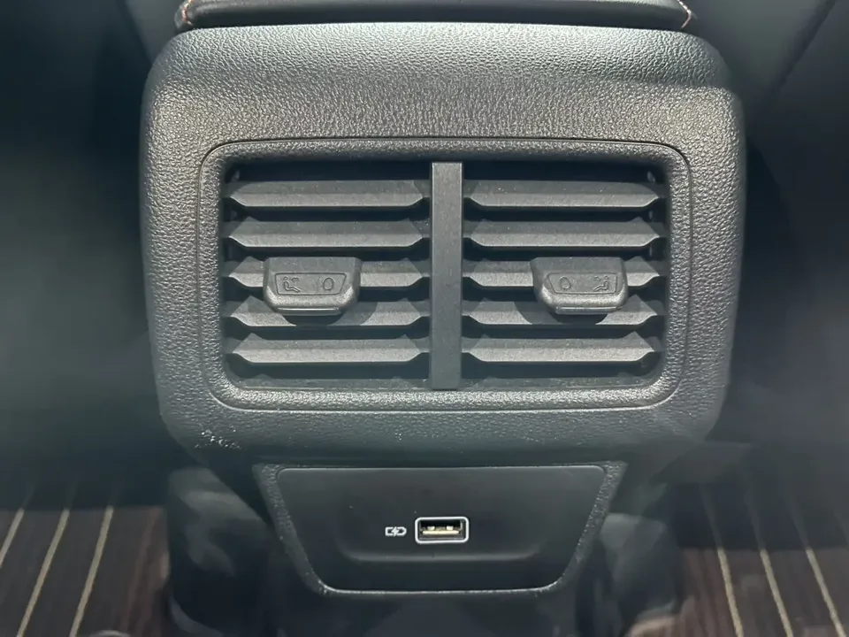 Jetta VS7 Jetta VS7 2022 280TSI Automatic Glory Edition 2023 — thumbnail 3