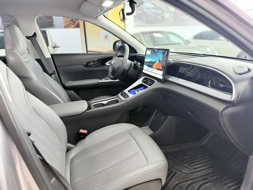 Geely Star Wish Star Wish 2025 UP 410km Explorer Edition 2025 — миниатюра 3