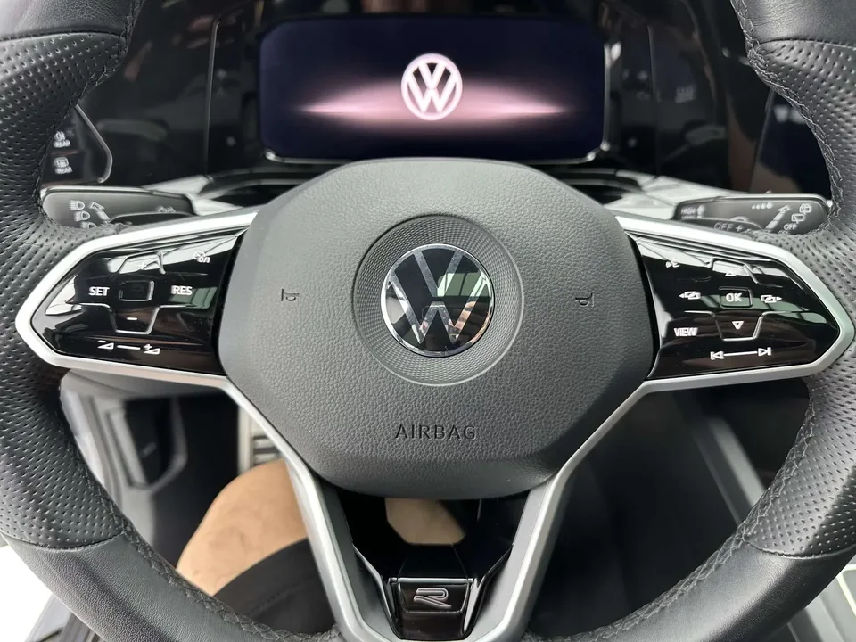 Volkswagen Golf golf 2023 280TSI DSG R-Line Lite 2023 — миниатюра 4