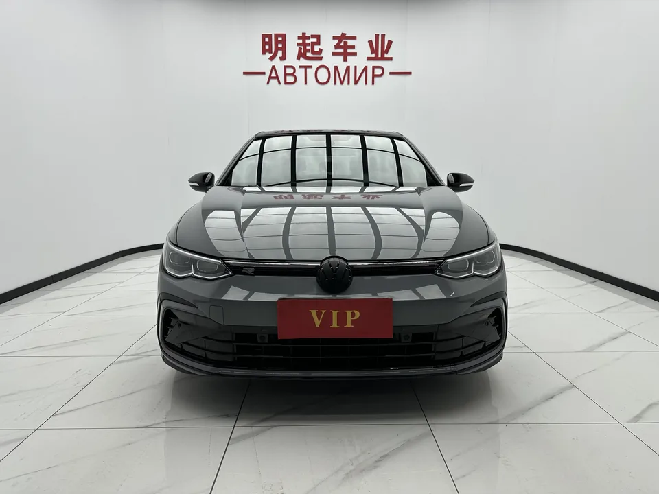 Volkswagen Golf golf 2023 280TSI DSG R-Line Lite 2023 — фото 1, купить с доставкой в Москву
