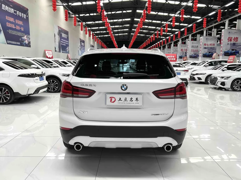 BMW X1 BMW X1 2022 sDrive20Li Fashion 2022 — thumbnail 2