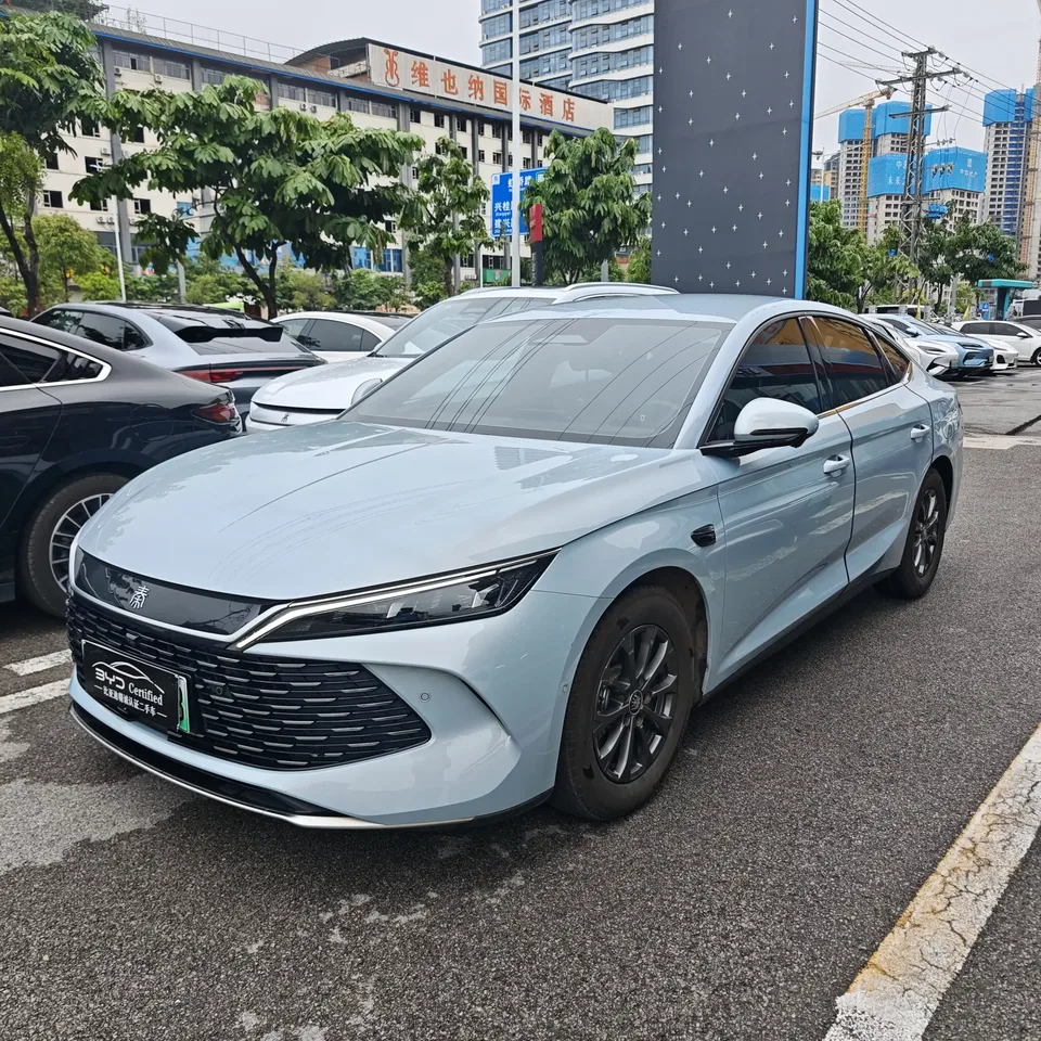 BYD Qin L DM Qin L DM 2025 Intelligent Driving Edition DM-i 80KM Leading Edition 2025 — photo 1, buy with delivery to Moscow