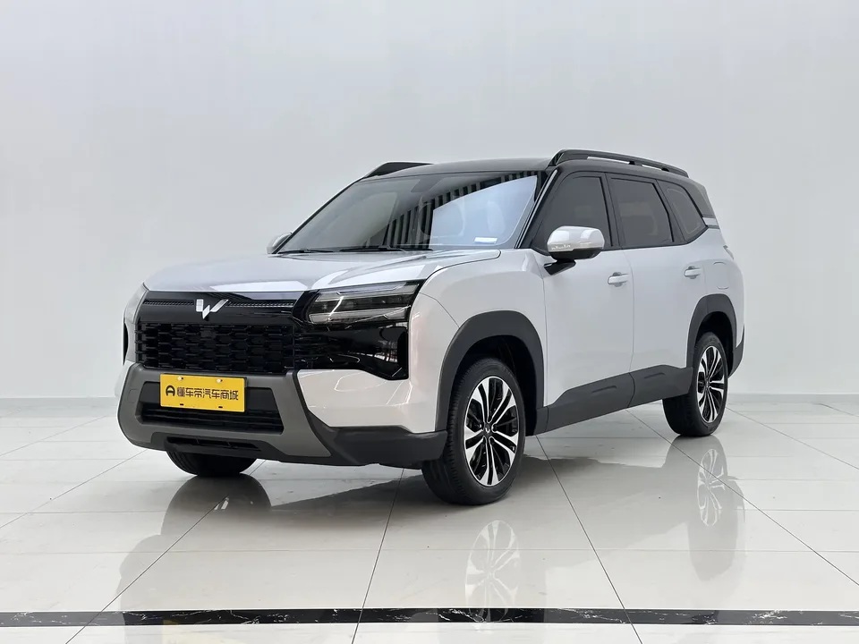 Wuling Starlight 560 PHEV Starlight 560 PHEV 2026 125km Luxury 2025 — фото 1, купить с доставкой в Москву