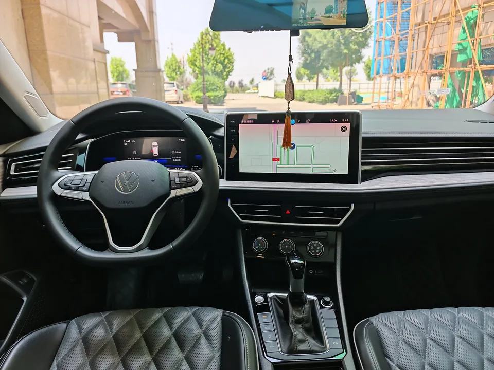 Volkswagen Sagitar Sagitar 2024 300TSI DSG Beyond Edition 2024 — thumbnail 4