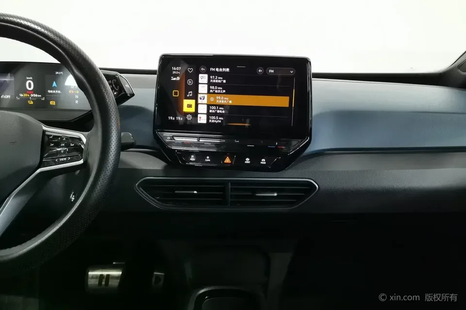 Volkswagen ID.3 Volkswagen ID.3 2023 Upgraded Pure Smart Edition 2023 — thumbnail 3