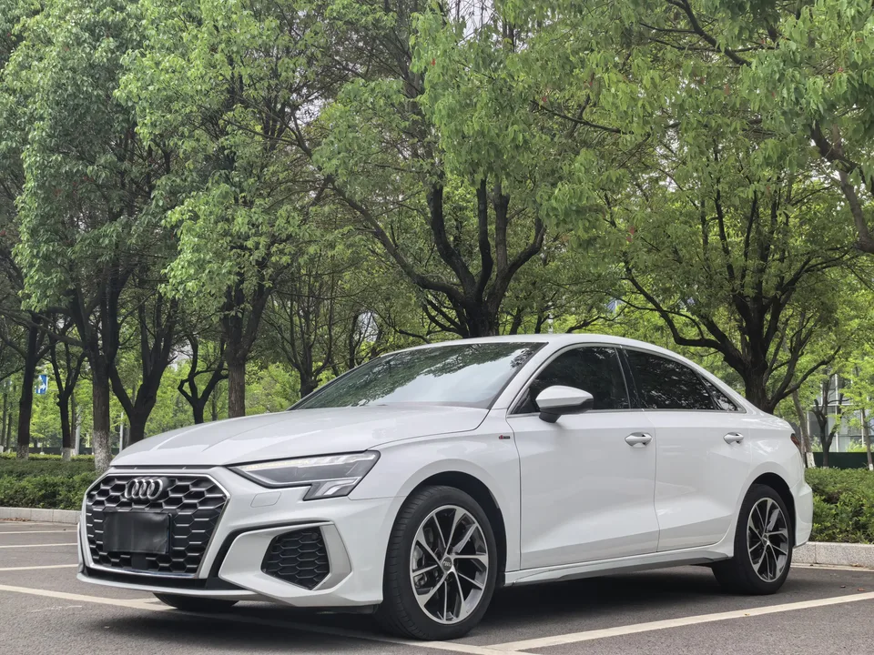 Audi A3 Audi A3 2022 A3L Limousine 35 TFSI Progressive Sports 2022 — фото 1, купить с доставкой в Москву