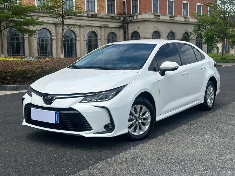 Toyota Corolla Corolla 2022 1.2T S-CVT Pioneer PLUS Edition 2022 — photo 1, buy with delivery to Moscow
