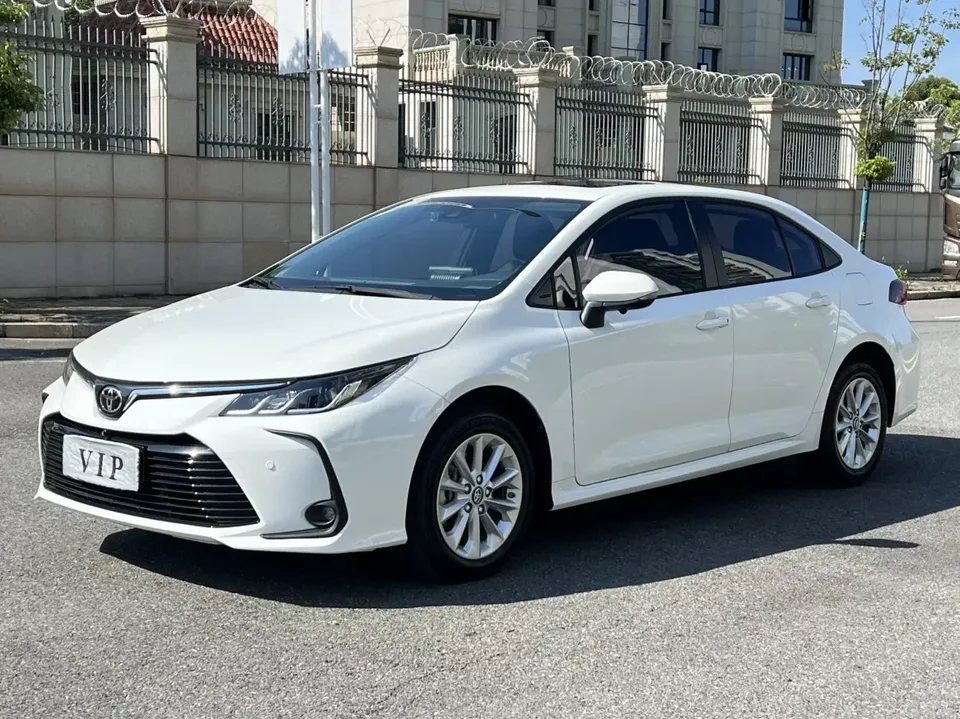 Toyota Corolla Corolla 2021 1.2T S-CVT Elite PLUS Edition 2022 — photo 1, buy with delivery to Moscow