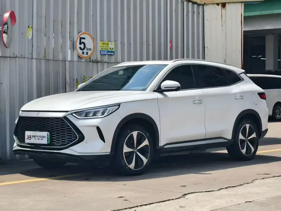 BYD Song PLUS DM Song PLUS DM 2021 DM-i 110KM 2WD Flagship PLUS 2022 — photo 1, buy with delivery to Moscow