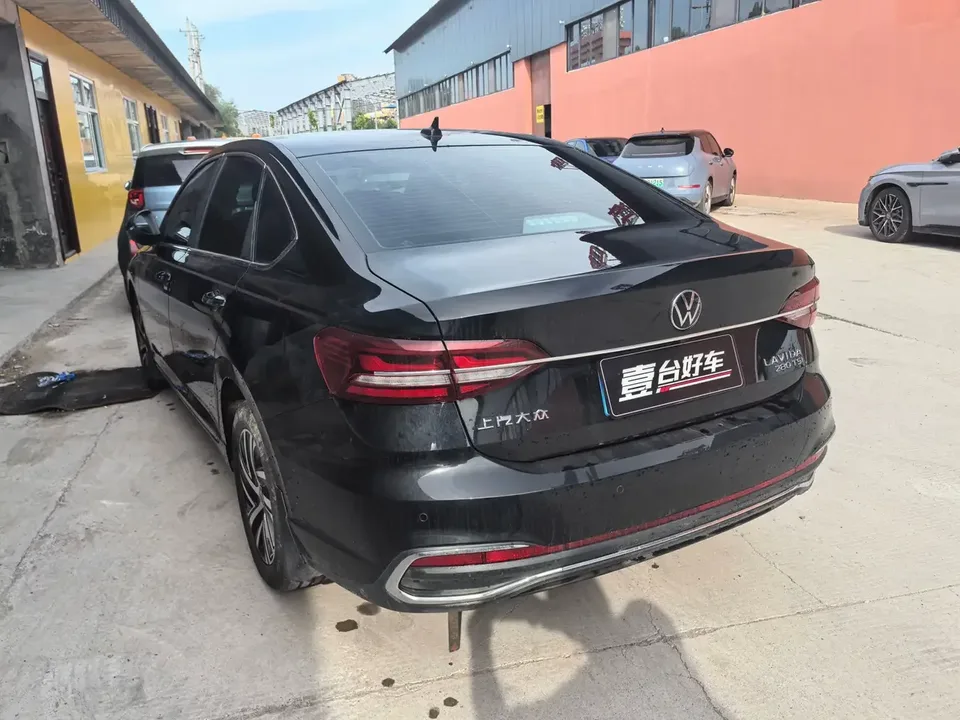 Volkswagen Lavida Lavida 2023 280TSI DSG Full Elegance Edition 2022 — thumbnail 4