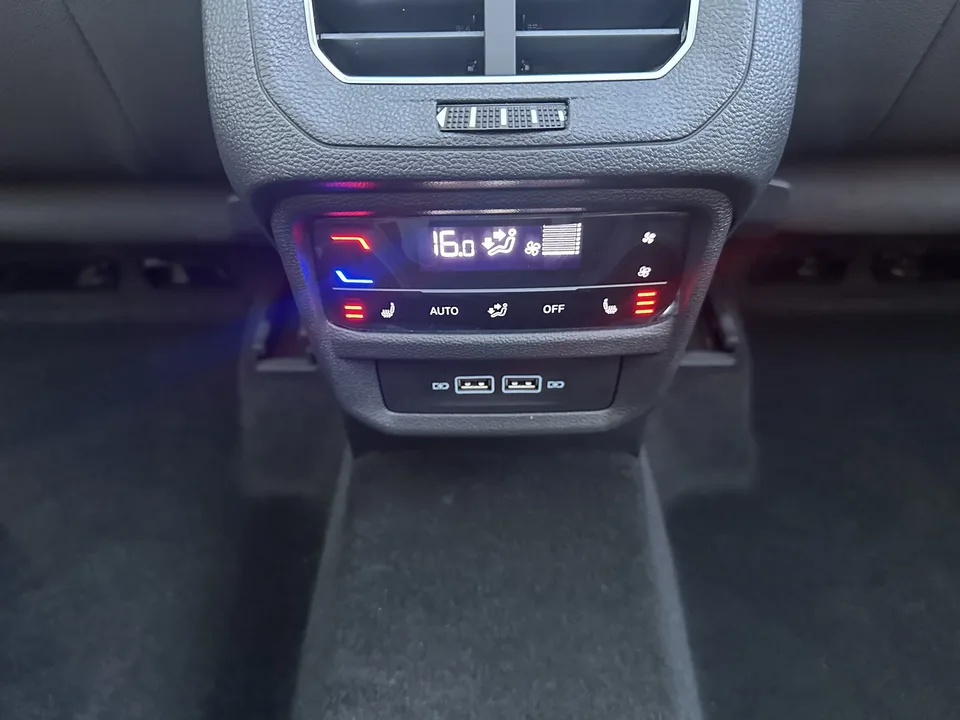 Volkswagen Tayron Tanyue 2022 280TSI 2WD Luxury Smart Edition 2022 — thumbnail 4