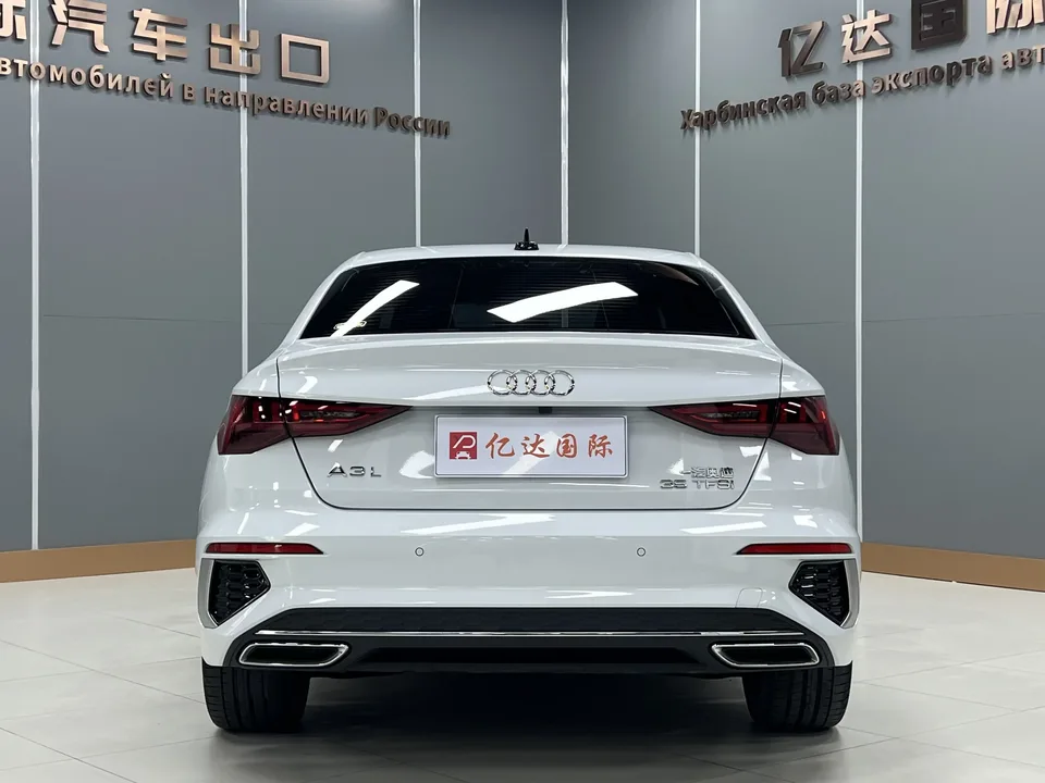 Audi A3 Audi A3 2022 A3L Limousine 35 TFSI Stylish Sports 2022 — миниатюра 2