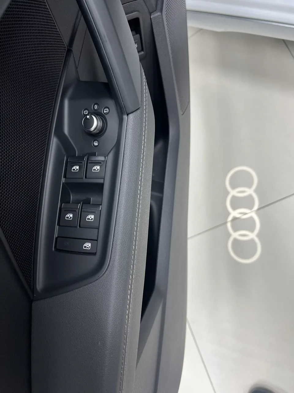 Audi A3 Audi A3 2022 A3L Limousine 35 TFSI Stylish Sports 2022 — миниатюра 3