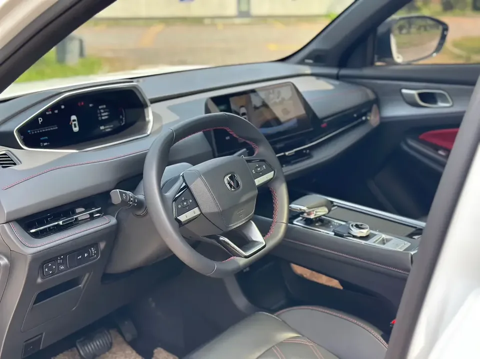 Changan CS55 Plus Changan CS55 PLUS 2024 The third generation 1.5T DCT premium model 2024 — thumbnail 4