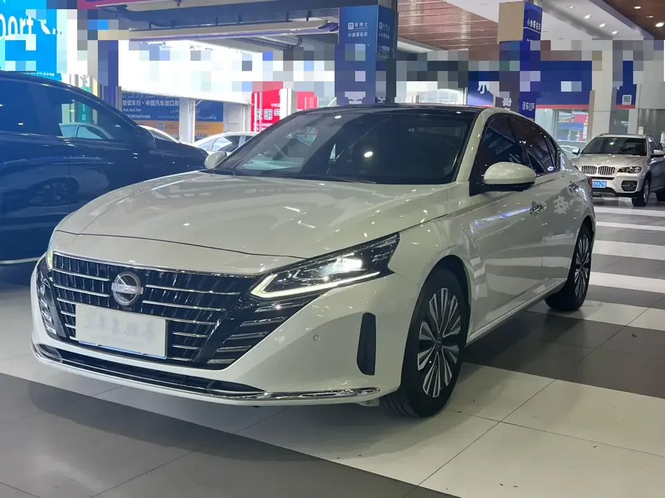 Nissan Altima Sound of nature 2022 2.0L XL-Upr Premium Edition 2024 — photo 1, buy with delivery to Moscow