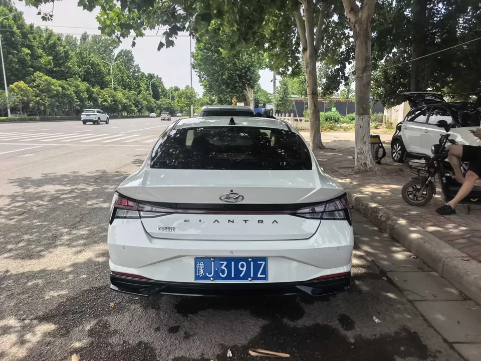 Hyundai Elantra Elantra 2022 1.5L CVT LUX Premium Edition 2022 — thumbnail 2