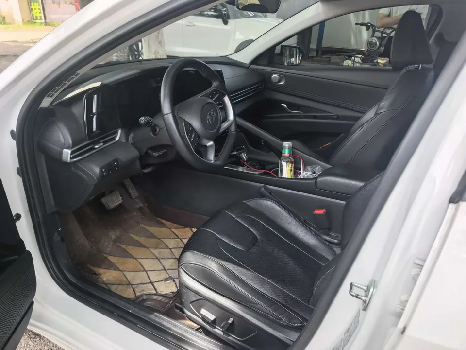 Hyundai Elantra Elantra 2022 1.5L CVT LUX Premium Edition 2022 — thumbnail 5
