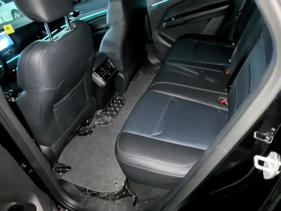 Ford Equator Sport Leading 2022 EcoBoost 170 Premium Edition 2023 — thumbnail 3
