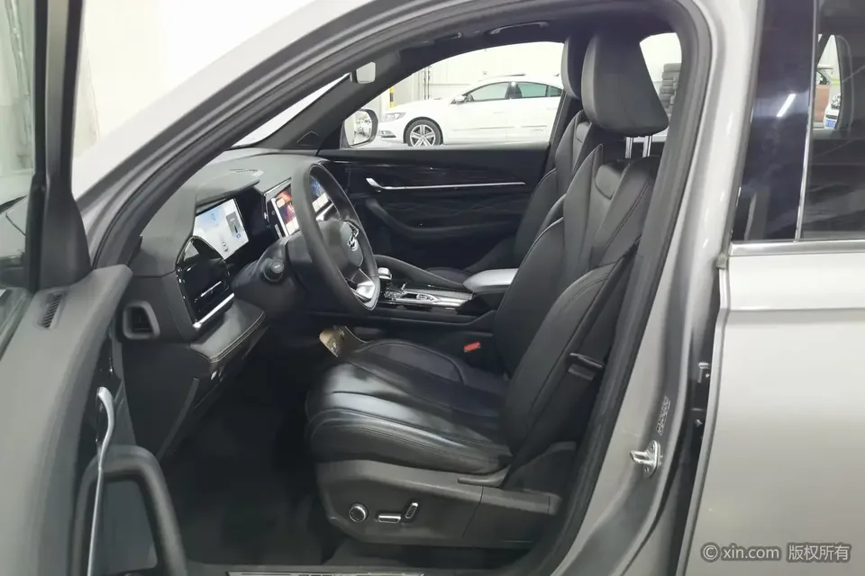 Geely Monjaro Xingyue L 2024 2.0TD DCT EVO 2WD Changfeng Edition 2024 — миниатюра 5