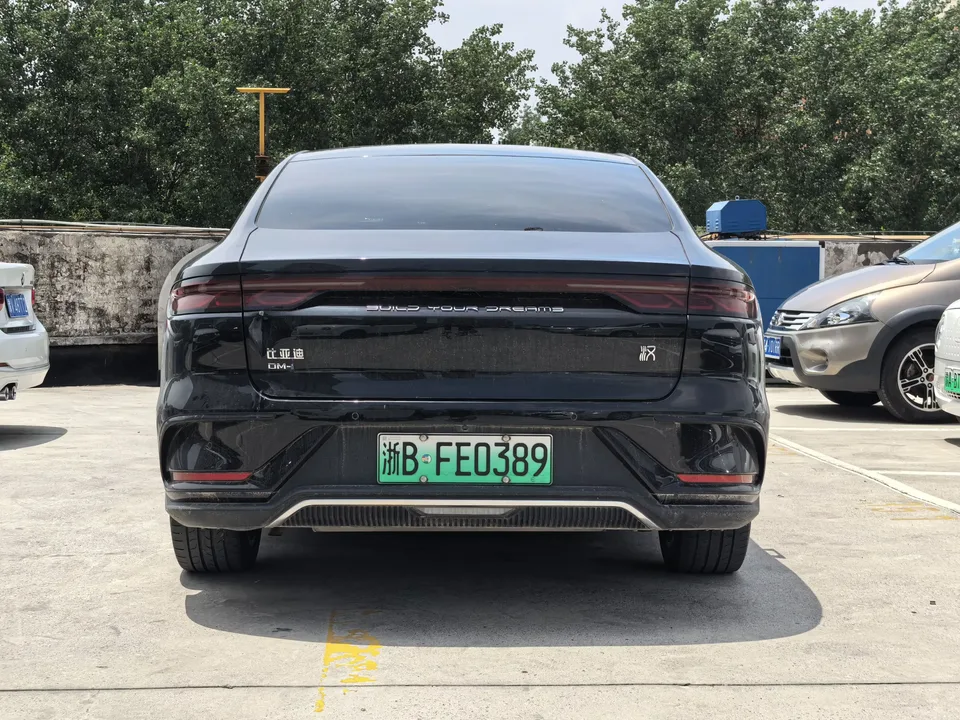 BYD Han DM Chinese DM 2022 DM-i 121KM Premium 2022 — thumbnail 2