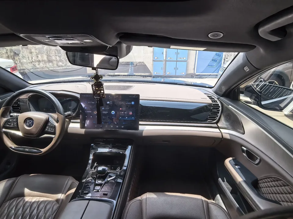 BYD Han DM Chinese DM 2022 DM-i 121KM Premium 2022 — thumbnail 3
