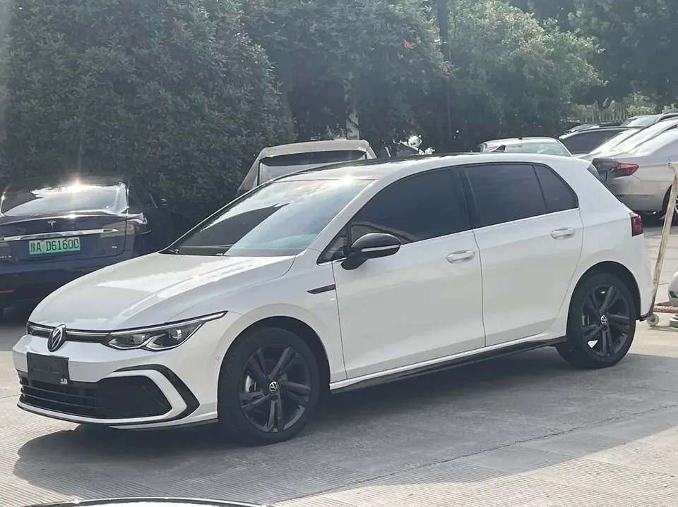 Volkswagen Golf golf 2021 280TSI DSG R-Line 2022 — photo 1, buy with delivery to Moscow