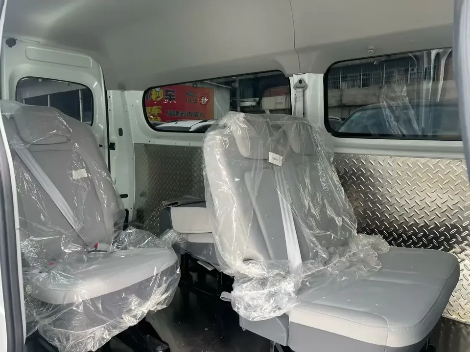 Datong Dana V1 Dana V1 2025 V1+ long wheelbase high roof multi-function version 62kWh 2025 — thumbnail 3