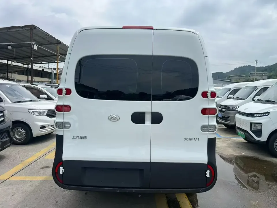 Datong Dana V1 Dana V1 2025 V1+ long wheelbase high roof multi-function version 62kWh 2025 — thumbnail 4