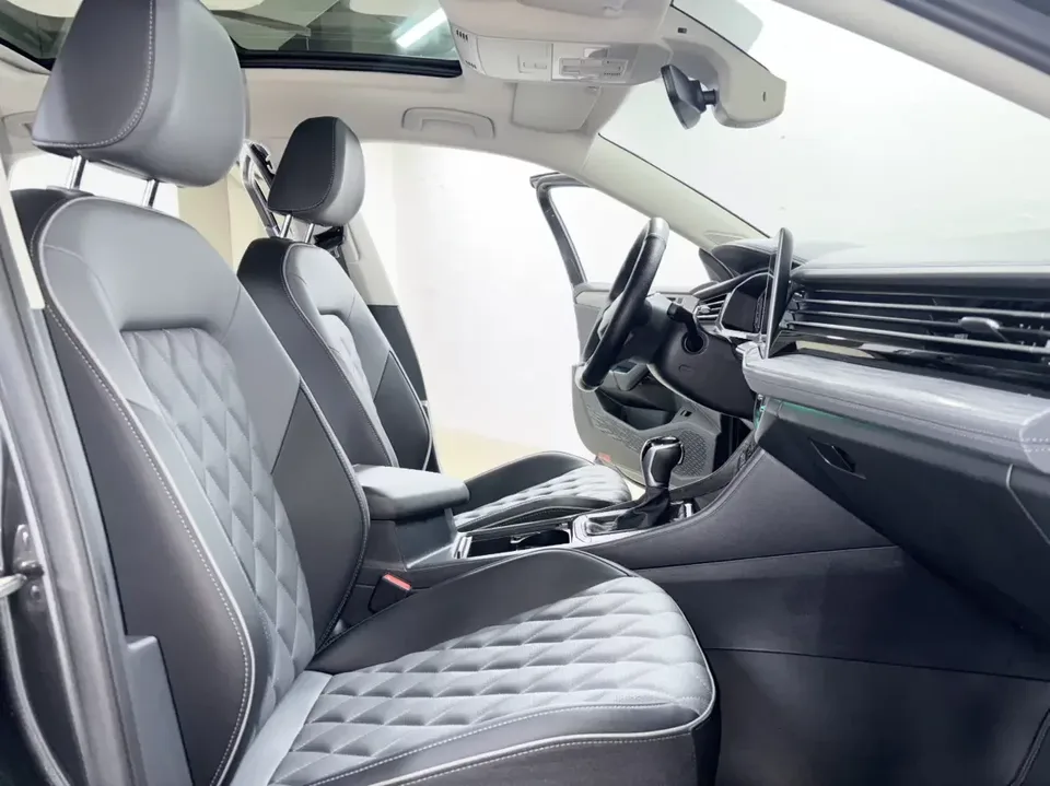 Volkswagen Sagitar Sagitar 2023 280TSI DSG Beyond Edition Plus 2022 — thumbnail 5