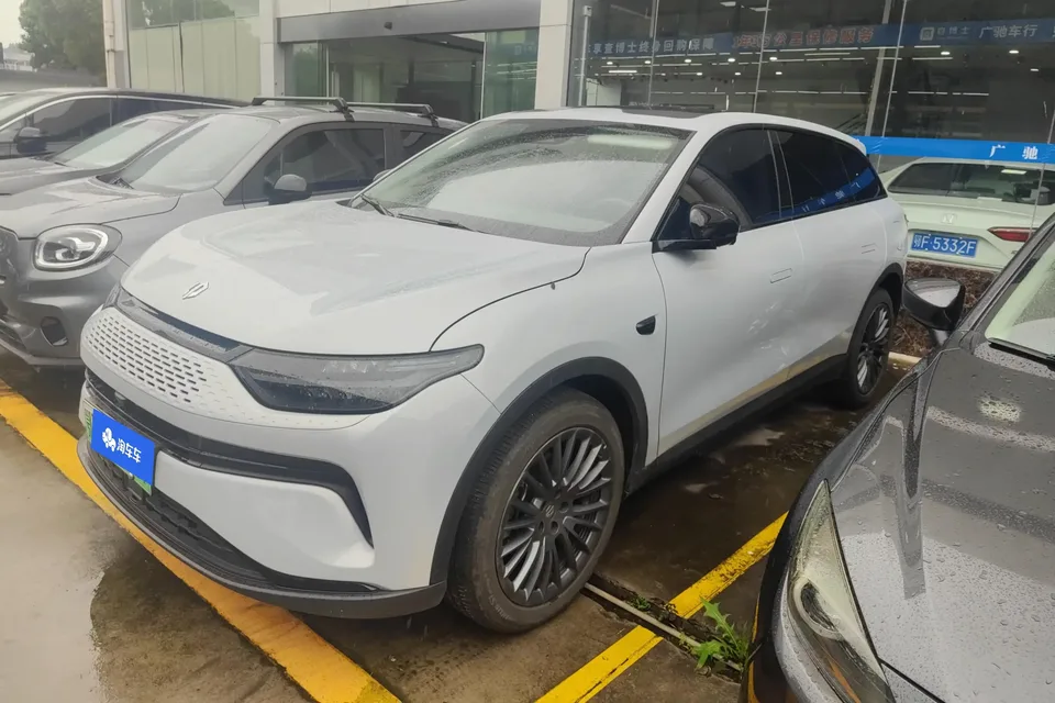 Leapmotor Zero running C11 Zero running C11 2023 Extended Range 200 Comfort Edition 2024 — photo 1, buy with delivery to Moscow