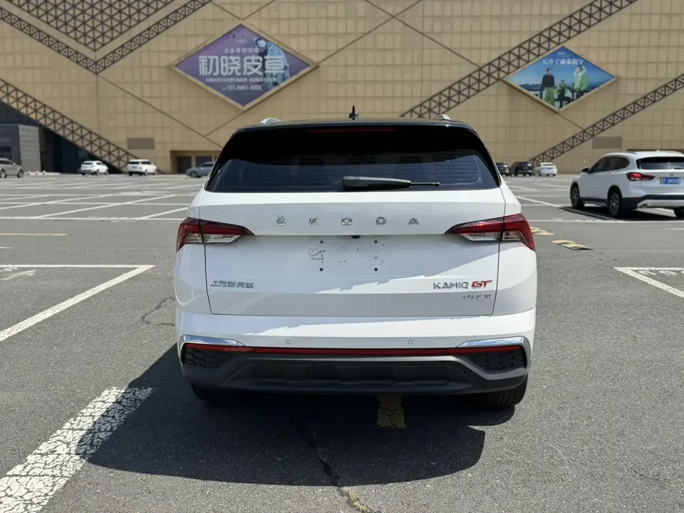 Skoda Kamiq Komic GT 2021 TSI230 DSG Flagship 2022 — миниатюра 2