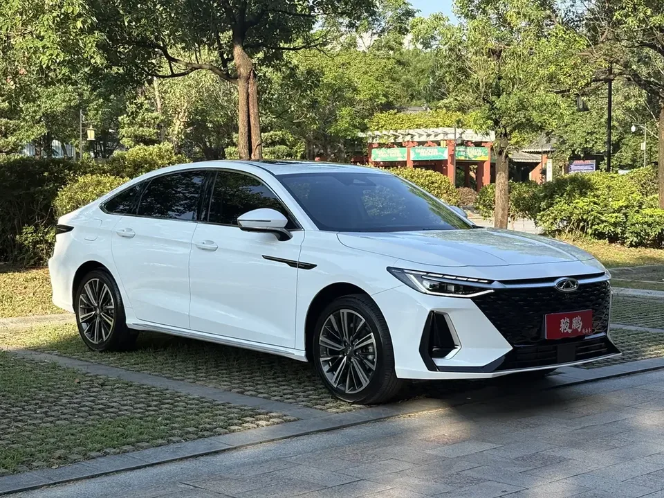 Chery Arrizo 8 Arrizo 8 2025 1.6TGDI DCT Intelligence 2025 — photo 1, buy with delivery to Moscow