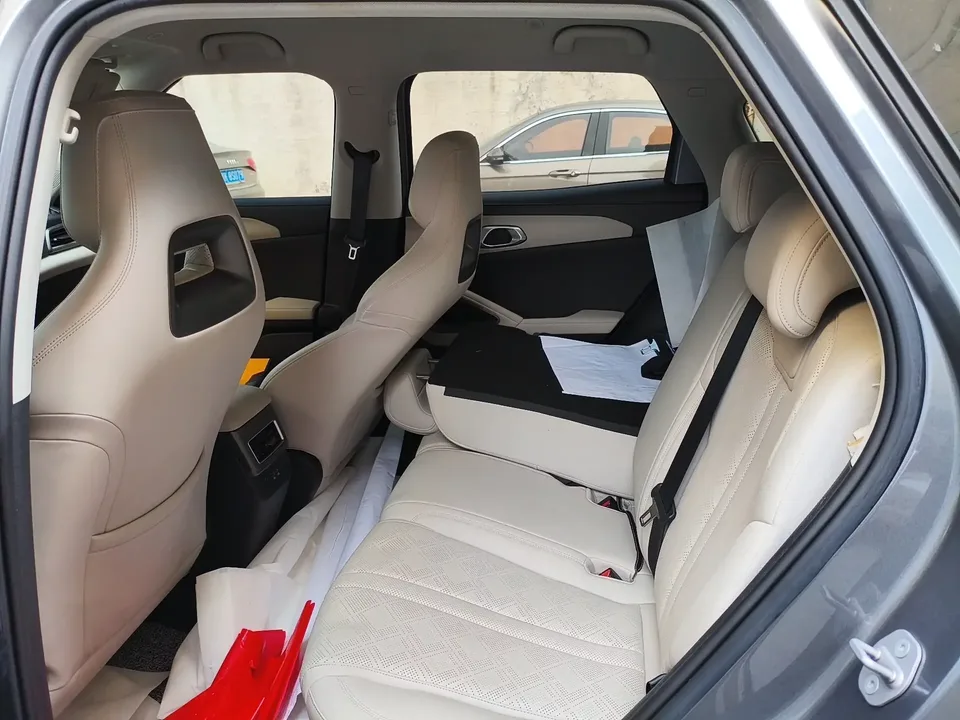 BYD Yuan Up Yuan UP 2025 Smart Driving Edition 401KM Vitality Edition 2025 — thumbnail 3