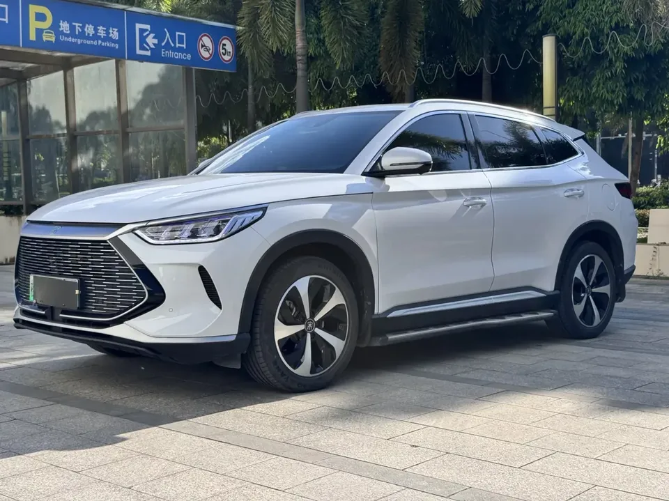 BYD Song PLUS DM Song PLUS DM 2021 DM-i 110KM 2WD Flagship PLUS 2023 — photo 1, buy with delivery to Moscow