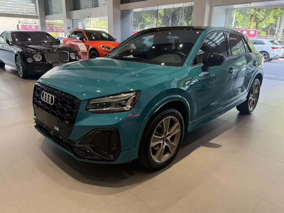 Audi Q2L Audi Q2L 2022 35 TFSI Stylish Dynamic 2022 — photo 1, buy with delivery to Moscow