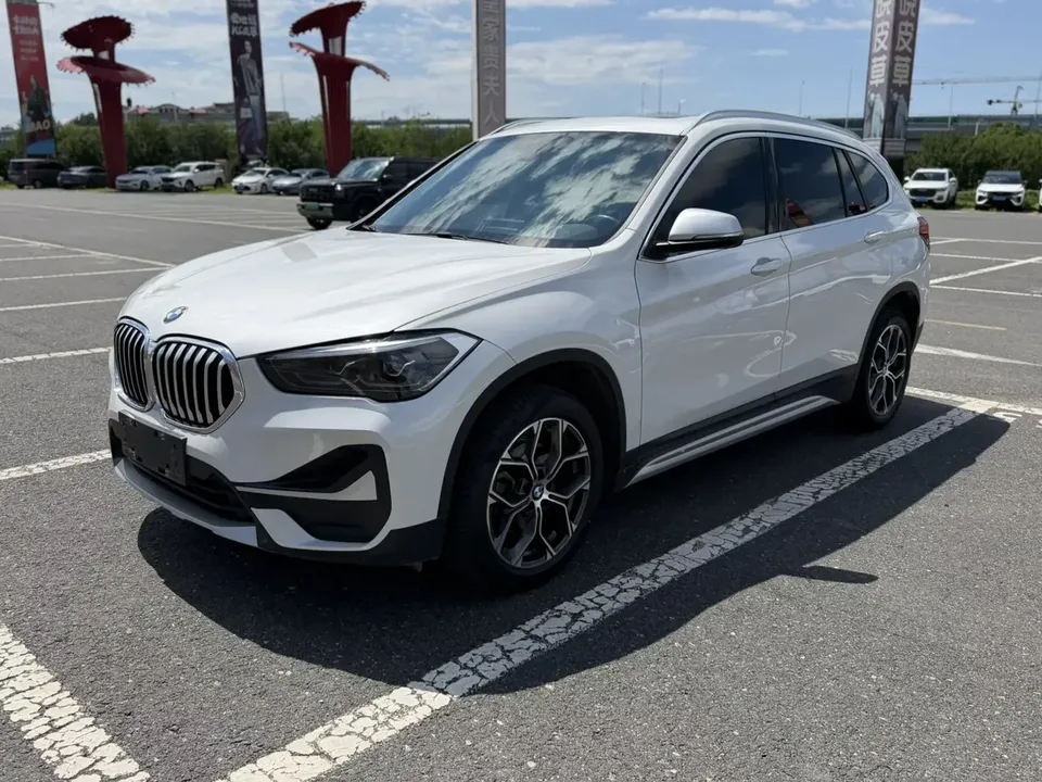 BMW X1 BMW X1 2022 sDrive20Li Fashion 2022 — photo 1, buy with delivery to Moscow