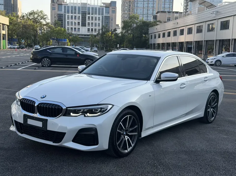 BMW 3 Series BMW 3 Series 2022 320Li M Sport Package 2022 — photo 1, buy with delivery to Moscow