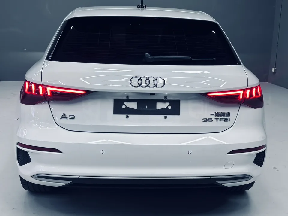 Audi A3 Audi A3 2022 Sportback 35 TFSI Stylish and Elegant 2022 — thumbnail 2