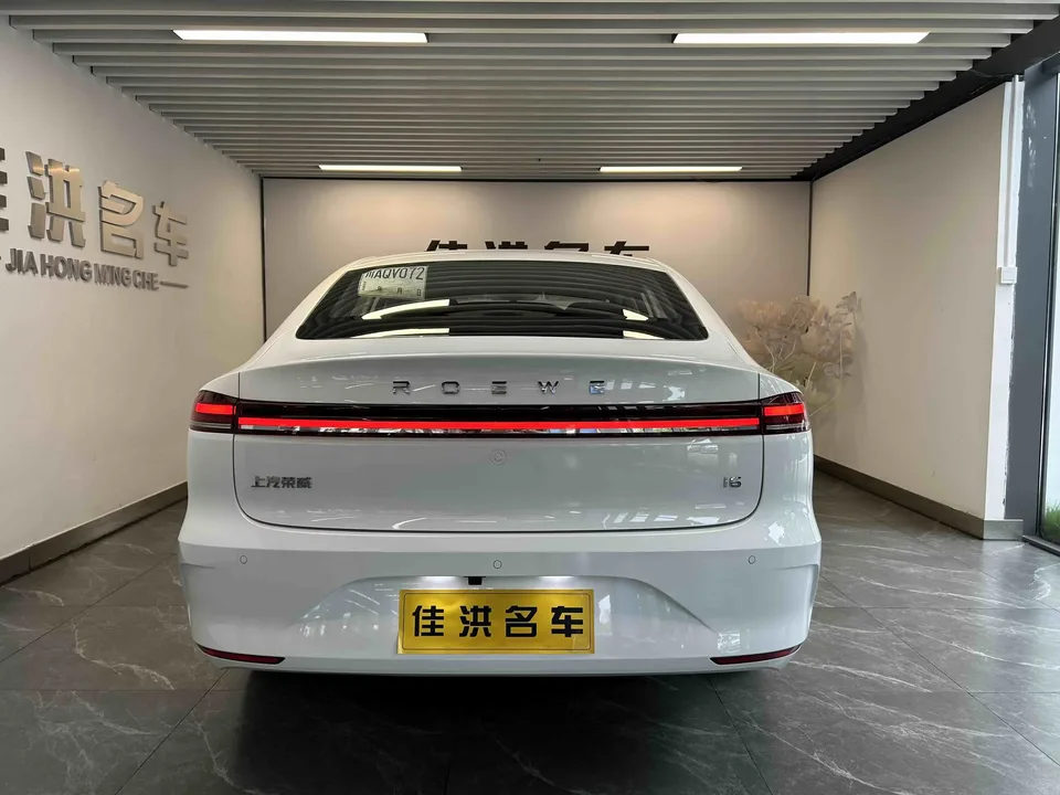 Roewe i6 Roewe i6 2026 1.5L Luxury Edition 2026 — миниатюра 4