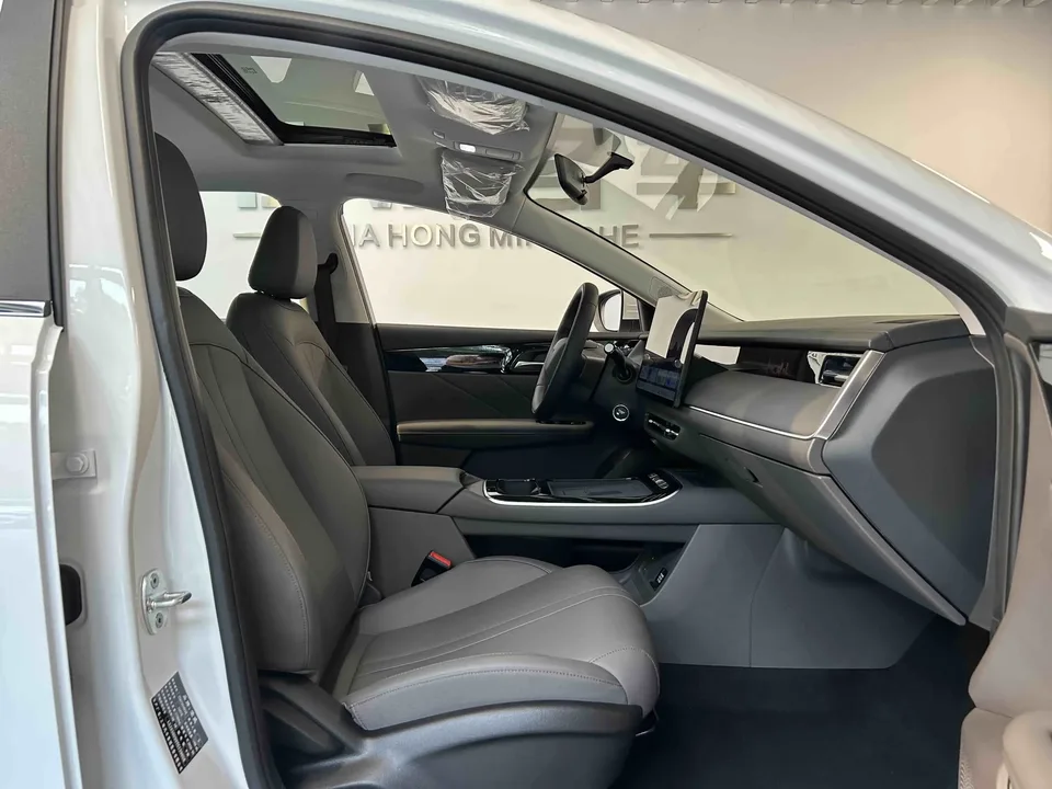 Roewe i6 Roewe i6 2026 1.5L Luxury Edition 2026 — миниатюра 5