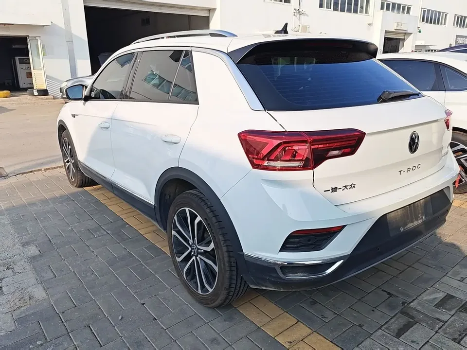 Volkswagen T-Roc TANG 2021 280TSI DSG 2WD Comfort Smart Edition 2022 — thumbnail 4