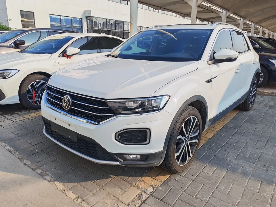 Volkswagen T-Roc TANG 2021 280TSI DSG 2WD Comfort Smart Edition 2022 — photo 1, buy with delivery to Moscow