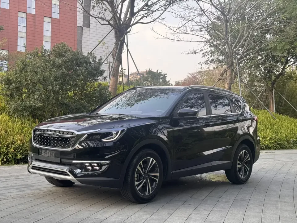 Jetour Jietu X70S Jietu X70S 2023 1.5T DCT Honor Edition 2024 — photo 1, buy with delivery to Moscow