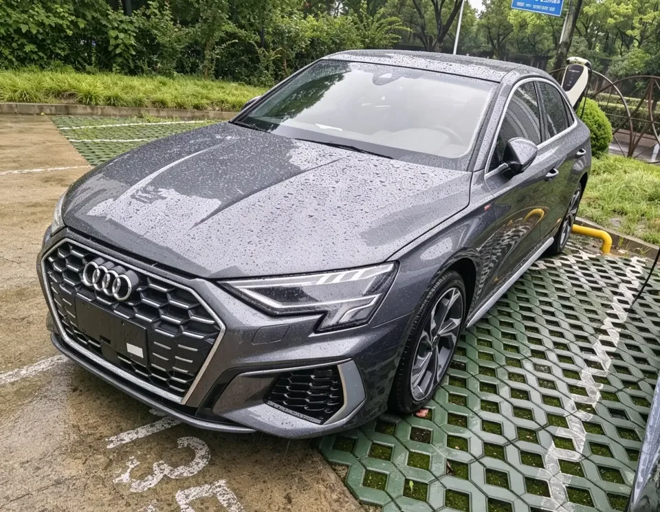 Audi A3 Audi A3 2023 A3L Limousine 35 TFSI facelift luxury sports model 2023 — photo 1, buy with delivery to Moscow