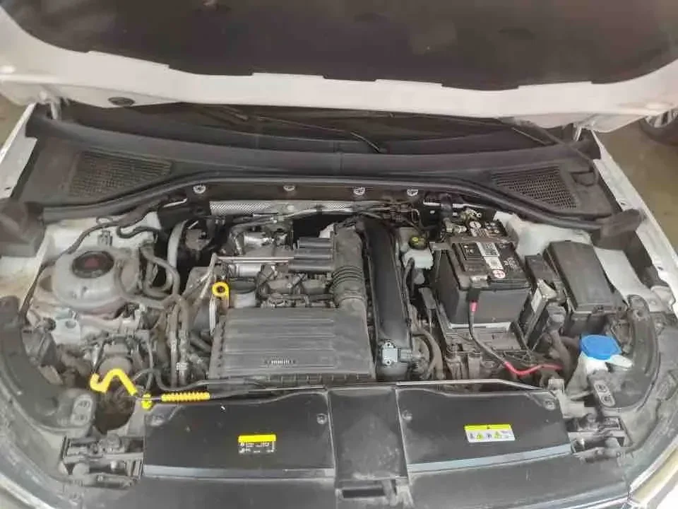 Volkswagen T-Roc TANG 2022 280TSI DSG 2WD Comfort PLUS 2023 — thumbnail 2