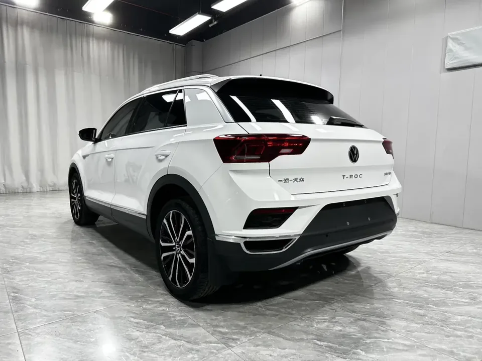Volkswagen T-Roc TANG 2022 280TSI DSG 2WD Comfort PLUS 2022 — thumbnail 2