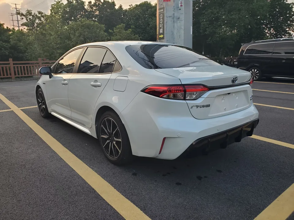 Toyota Levin Lei Ling 2023 Hybrid 1.8L Sports Edition 2023 — thumbnail 2